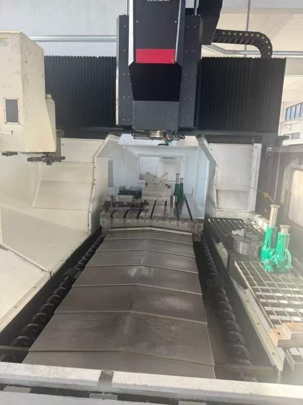 台群1220龙门加工中心三轴滚柱线轨发那科0i-MFplus系.