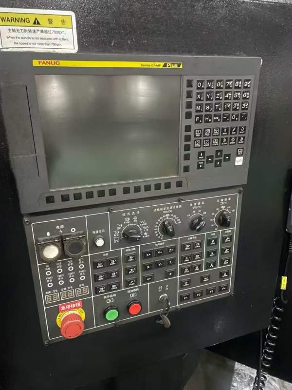 国盛2215。同款两台。工作台1.3米2.2米，门宽1.55米，.