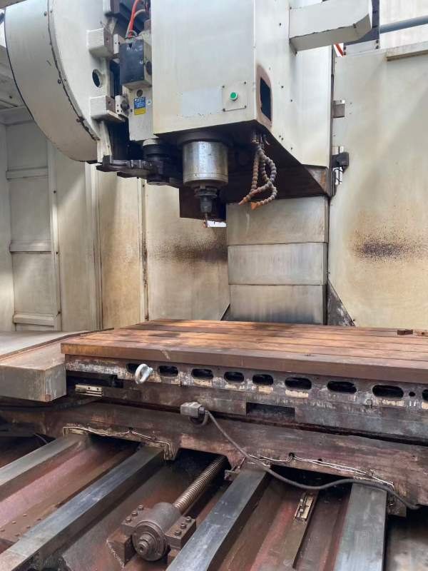 普什1890加工中心，三轴硬轨，bt50皮带主轴，导轨镜面.