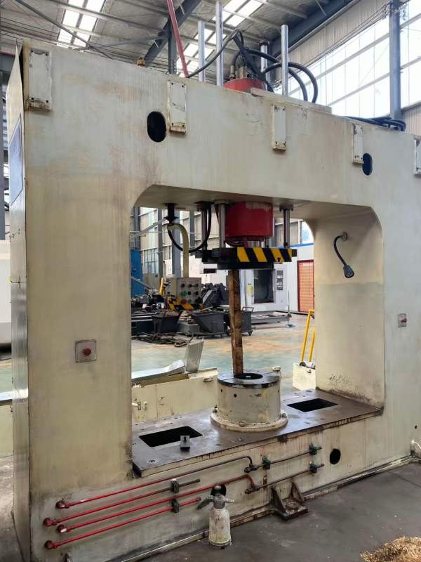 按吨处理一台龙门校直160吨液压机，需要联系