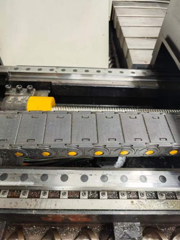 国盛HME-63卧式加工中心，23年出厂，三线轨，30把刀库.