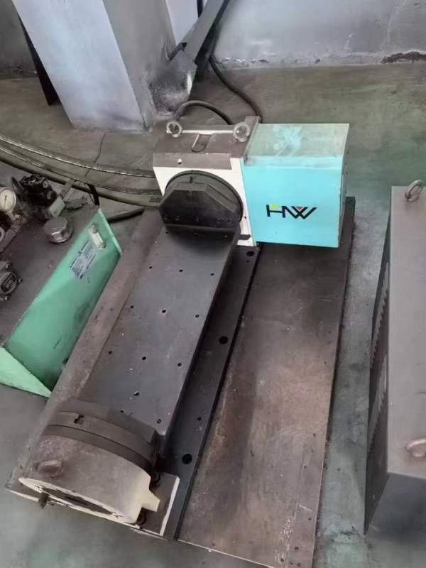 杭州友佳40A加工中心，带255液压四轴，三轴行程：1020.