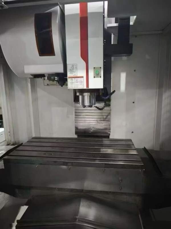 准新便宜850，保本出巨高VL850B加工中心三轴线轨.三菱.