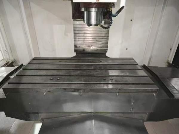 准新便宜850，保本出巨高VL850B加工中心三轴线轨.三菱.