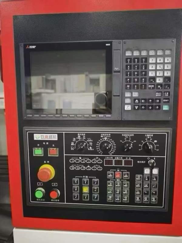 准新便宜850，保本出巨高VL850B加工中心三轴线轨.三菱.