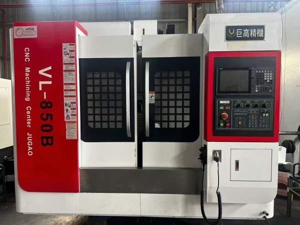 巨高VL850B立式加工中心三轴线轨.三菱M80系统BT40主轴.