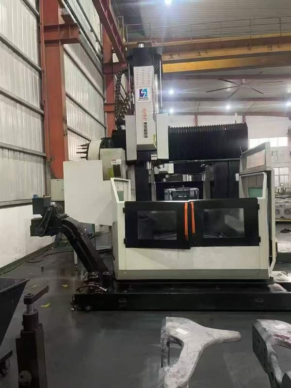 同款2台 国盛2215龙门加工中心工作台1.3米2.2米门宽1..