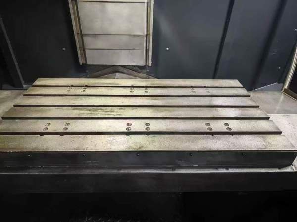 出售杭州大天1160加工中心、发那克m f Plus系统，45滚.