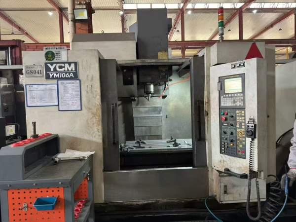 工厂在位出售台湾永进106A加工中心发那科MD系统， 三.