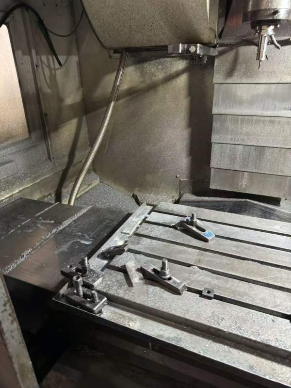 工厂在位出售台湾永进106A加工中心发那科MD系统， 三.