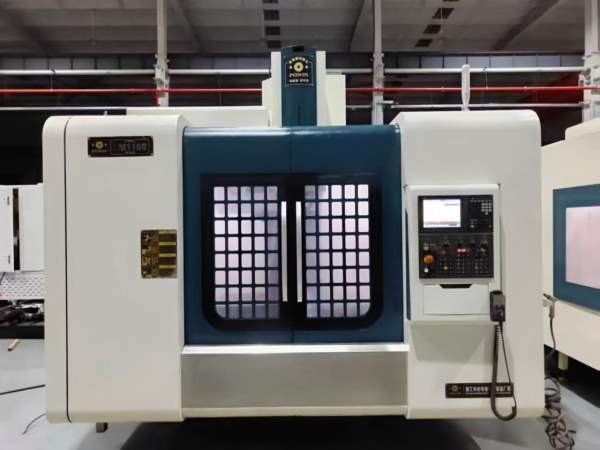 保银1160加工中心2022年 三菱M80系统三轴线轨BT40主轴.