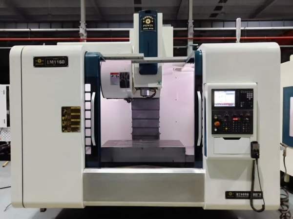 保银1160加工中心2022年 三菱M80系统三轴线轨BT40主轴.