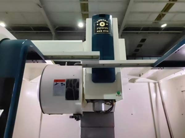 保银1160加工中心2022年 三菱M80系统三轴线轨BT40主轴.