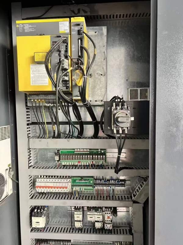 兆山1060加工中心，发那克MF-Plus系统，两线一硬，行.