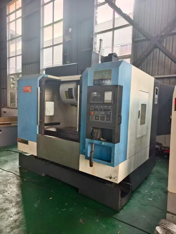 几万秒杀三拓850加工中心，同款两台，台湾新代21一MA.