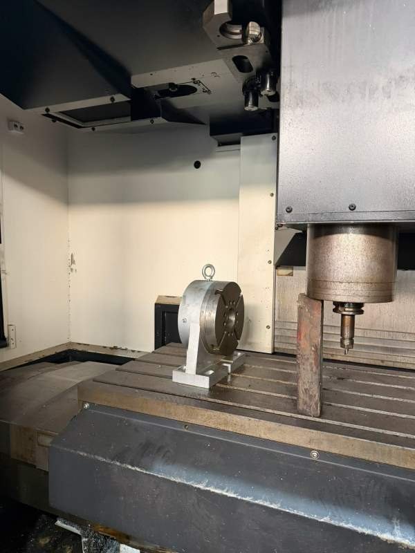 2018年威亚F500加工中心，三轴线轨，发那科系统，bt40.