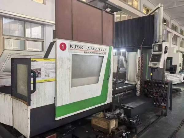 刚买常州坤杰2518龙门加工中心工作台2.6/1.5米，门宽1.