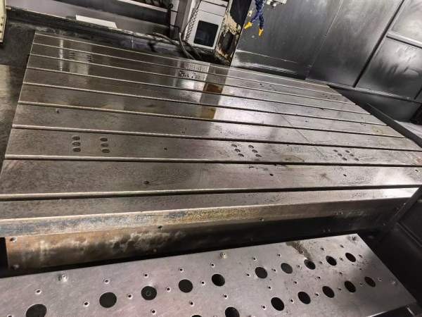 江苏雅力士2518门龙加工中心两线一重硬型光机菱三M80A.