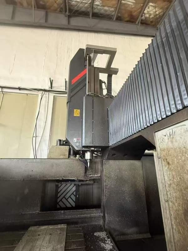 昆山尧工YG-2518门龙加工中心两一线硬轨导，YX55滚住.