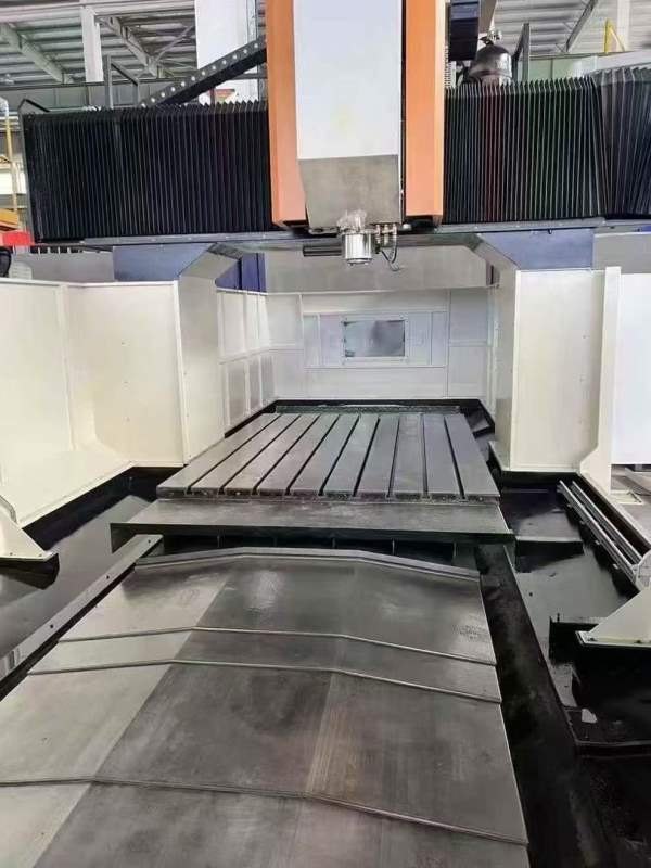 仓库刚刚到货苏州正权2522数控龙门，工作台1800/2500m.