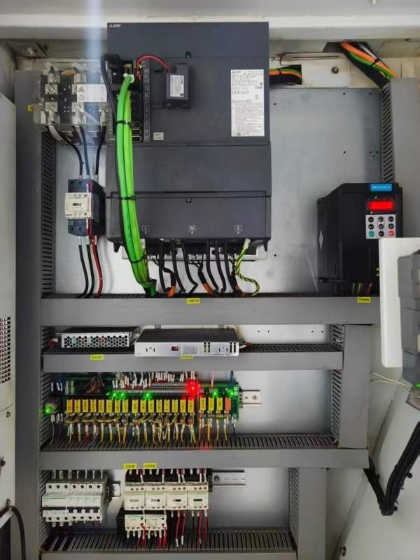 厦门扬森-1160加工中心重型 模具产品通用、三菱M80系.