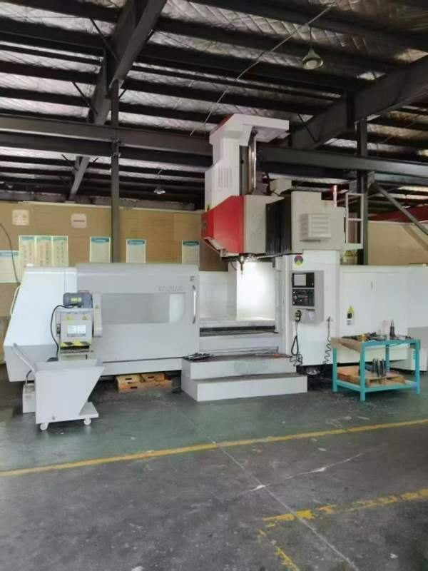 工厂在位，2022年旭泰2515两线一硬龙门加工中心，厂里.