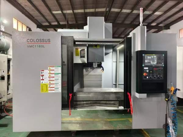 9.99成新小巨人1160加工中心，三线滚柱，机械臂刀库，.