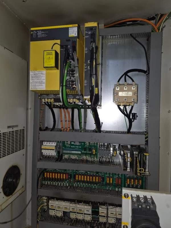 2026年天优惠出售同款两台三星智能1160加工中心，三轴.