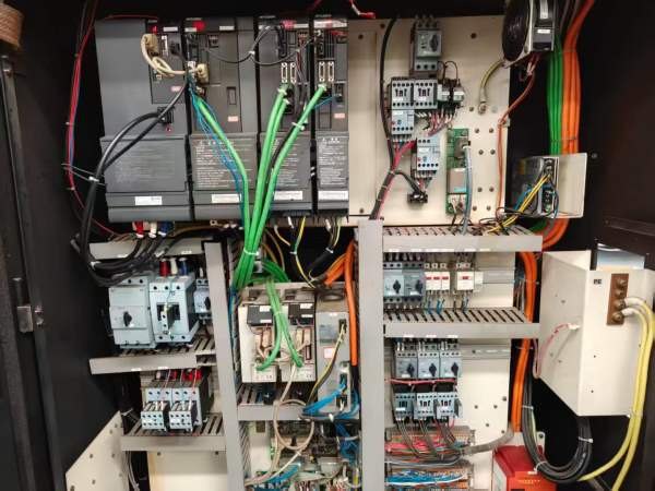 新到六台日本马扎克NEXUS410B加工中心，（国企安装非.