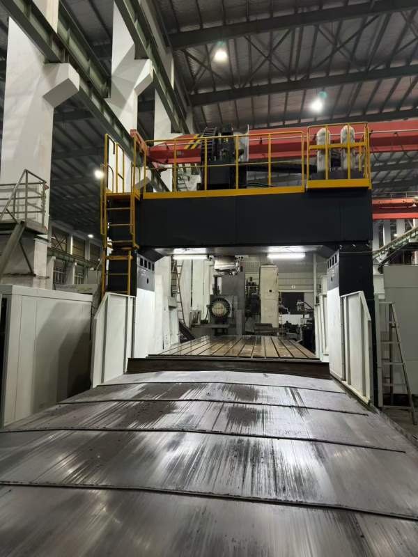 新到海天6032龙门，工作台2.5米6米，门宽3.2米，门高1.