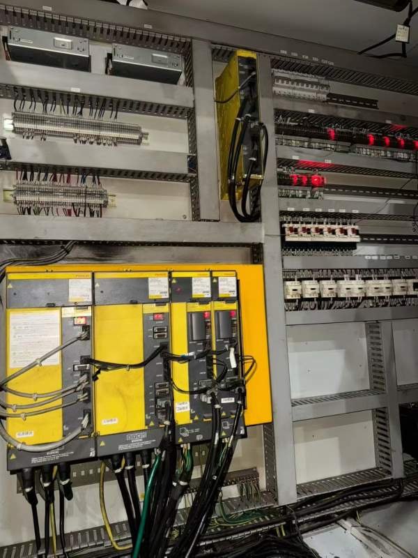 新到海天6032龙门，工作台2.5米6米，门宽3.2米，门高1.