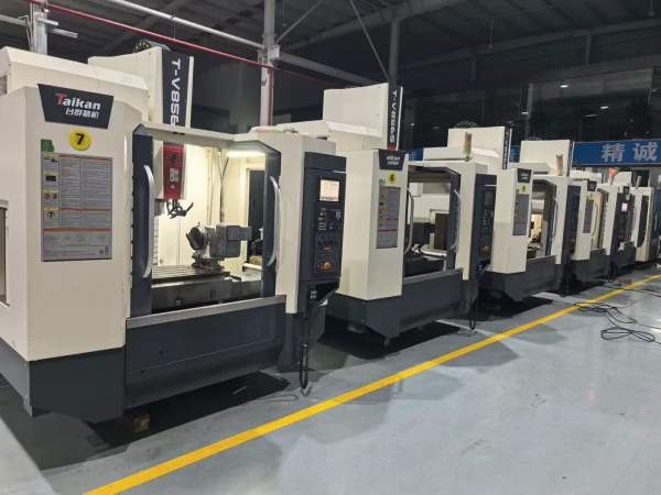 5台台群856S加工中心23年的3台22年的2台三菱M80系统，.