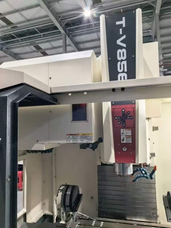 5台台群856S加工中心23年的3台22年的2台三菱M80系统，.