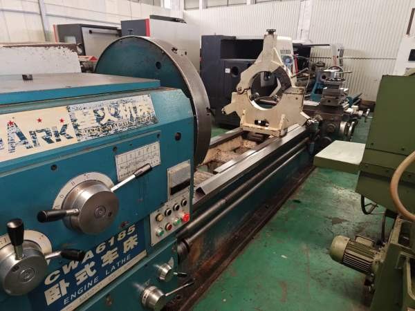 精品星火CWA61855米车床，导轨如镜面