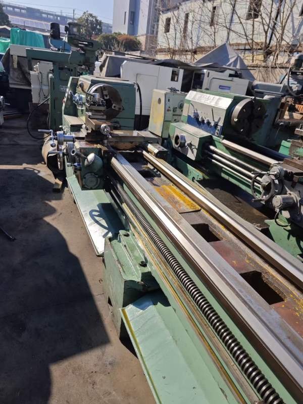 精品广州南方CN6250B3米车床，带马鞍，82mm主轴孔，长.