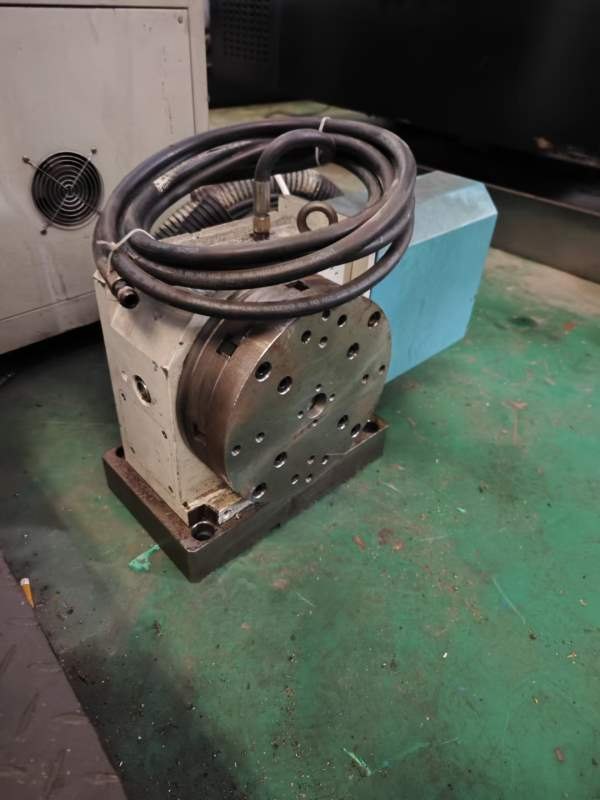 4轴出售:两个255转台本体，1个谭兴170转台带圆盘尾座.