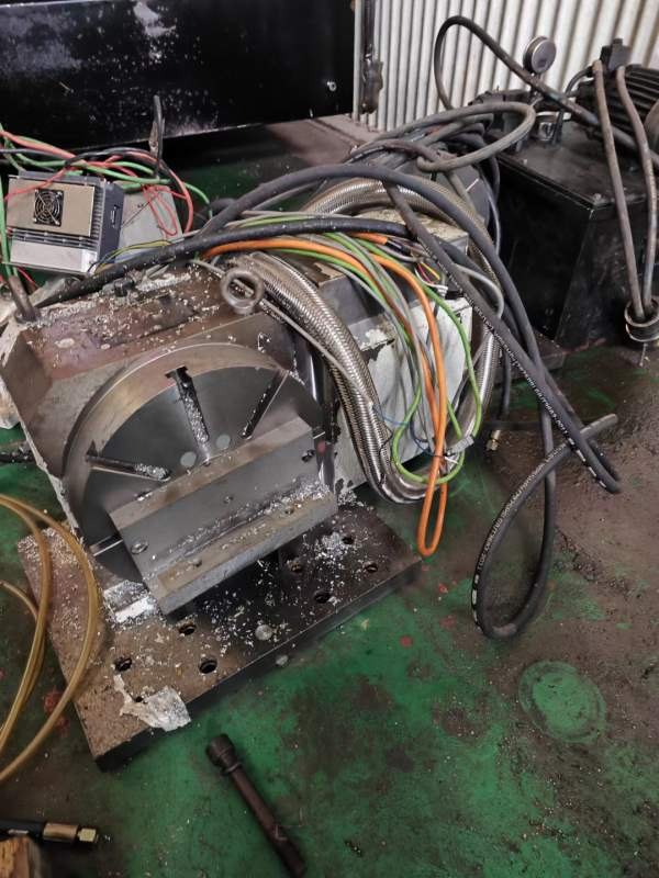 320四轴转台一套，华中电机，需要联系我