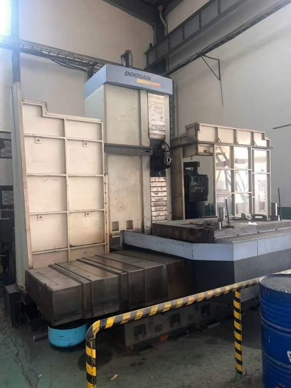 刚刚买下原装进口斗山110数控刨台镗床，机器非常新，.