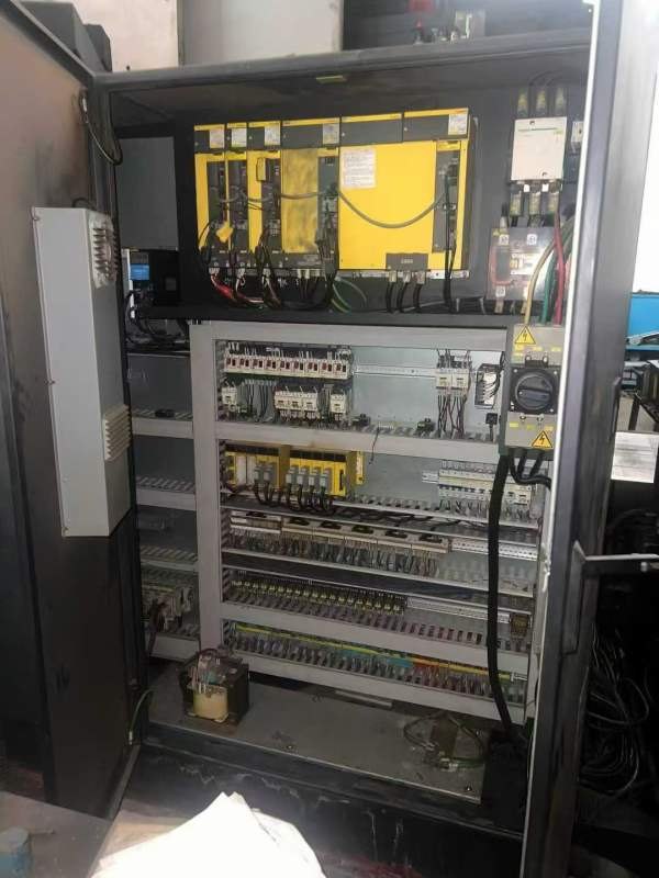 刚刚买下原装进口斗山110数控刨台镗床，机器非常新，.