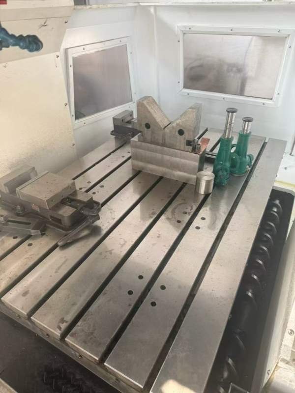 台群1220龙门加工中心2米龙门三轴滚柱线轨发那科0i-MF.