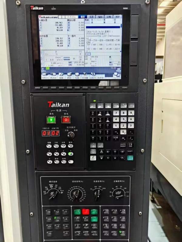 买下4台台群856S全部带液压四轴