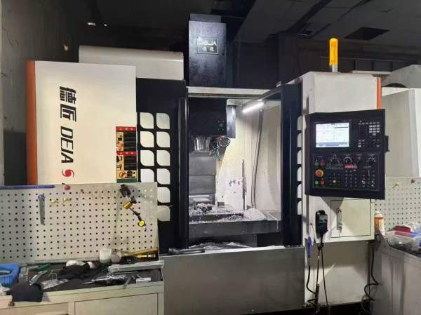 在位出德匠855，三菱M80，主轴直链12000转，带刀库，.