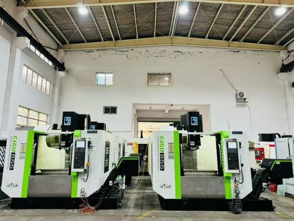 刚到同款4台2023年产国盛CMV855E重型加工中心，三轴45.