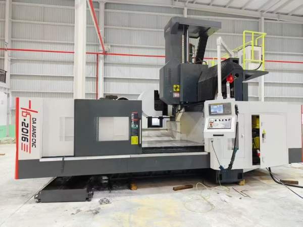 新到一台2024年杭州大匠HS-2016龙门加工中心，发那科O.