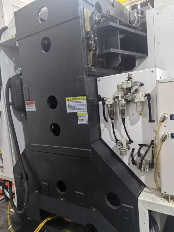 2024年德扬1160加工中心，三线带刀库，带255四轴，三.