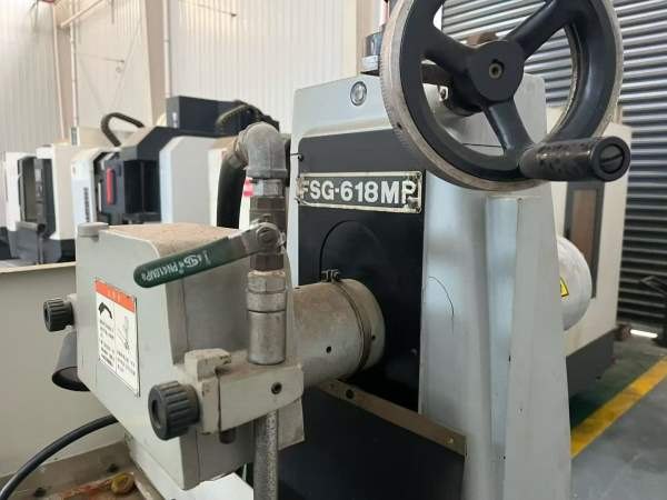 刚买台湾富裕618小磨床 导轨满花 安装少用需要的联系