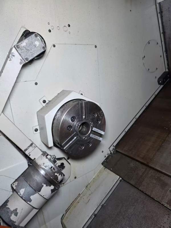 马扎克200ML，车铣，安装少用，9成新，带四个动力头，.