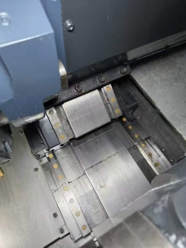 刚买下韩国斗山220LSY  双主轴车铣带Y   安装少用  线.