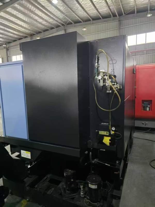 刚买下韩国斗山220LSY  双主轴车铣带Y   安装少用  线.