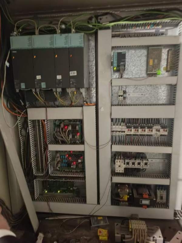 价格非常便宜用到的联系工厂在位出售台湾鸿昌重型4027.